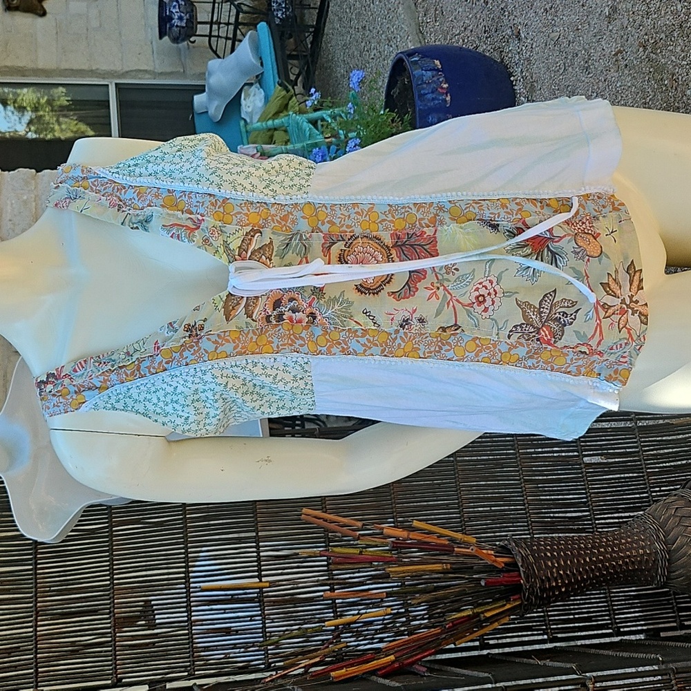 LANGUAGE Soft Combed Floral Cotton Blouse Tiered Floral Tie Dye Tie Front Small